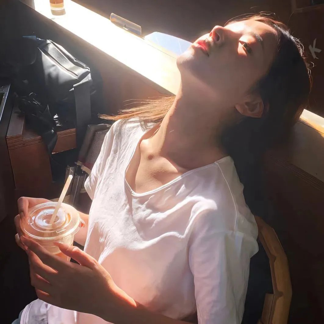破门：两个疫病神